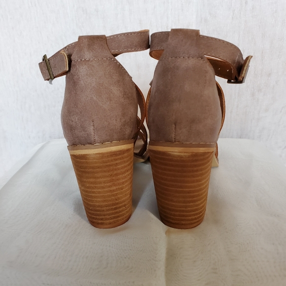 SOLD! 🎀3 for $35🎀 NWOT- Braided Heeled Sandals, - Picture 11 of 12